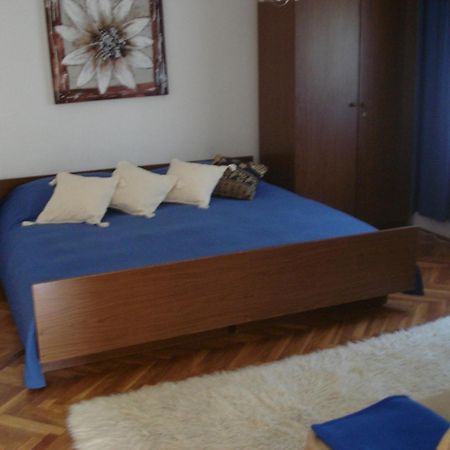 Apartments Xenia Petrcane Luaran gambar